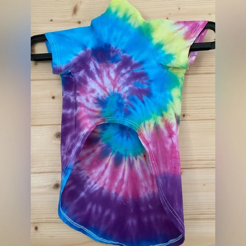 Pet Tee Medium Tie Dye Dog Shirt Color Splash ArtMinds Fun Styling Vibes Bright